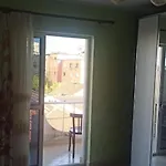 호스텔 Royal 2 Opposite Nalu Bar 티라나