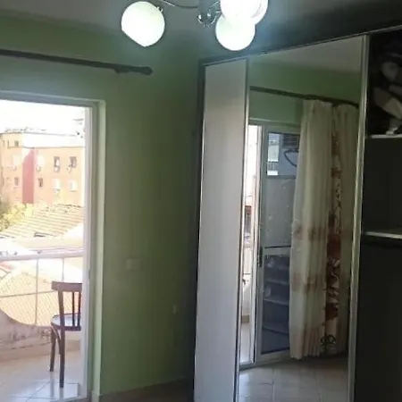 Vandrarhem Royal 2 Opposite Nalu Bar *