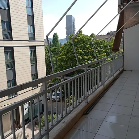 Royal 2 Opposite Nalu Bar Hostel *