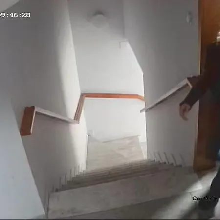 Hostel Royal 2 Opposite Nalu Bar *