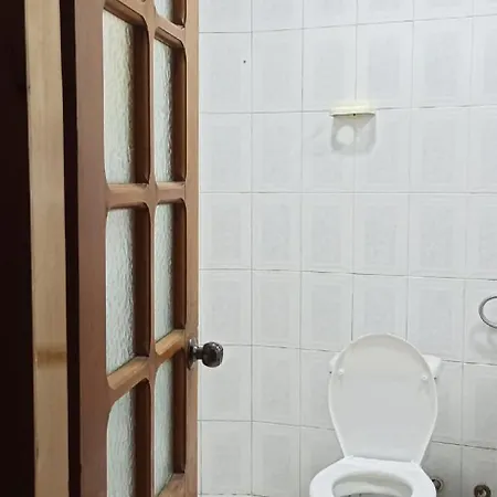 Royal 2 Opposite Nalu Bar Auberge de jeunesse *