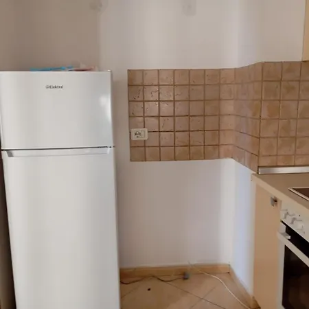 Royal 2 Opposite Nalu Bar * Tirana