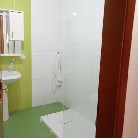 Auberge de jeunesse Royal 2 Opposite Nalu Bar *