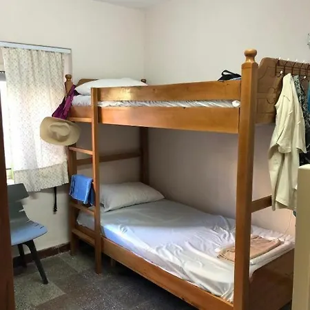 Hostel Royal 2 Opposite Nalu Bar *