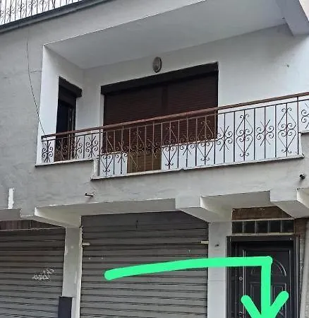 Royal 2 Opposite Nalu Bar Hostel Tirana