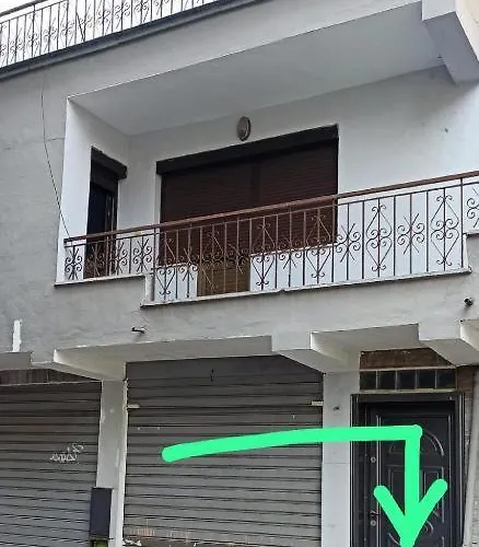 Royal 2 Opposite Nalu Bar 旅馆 地拉那